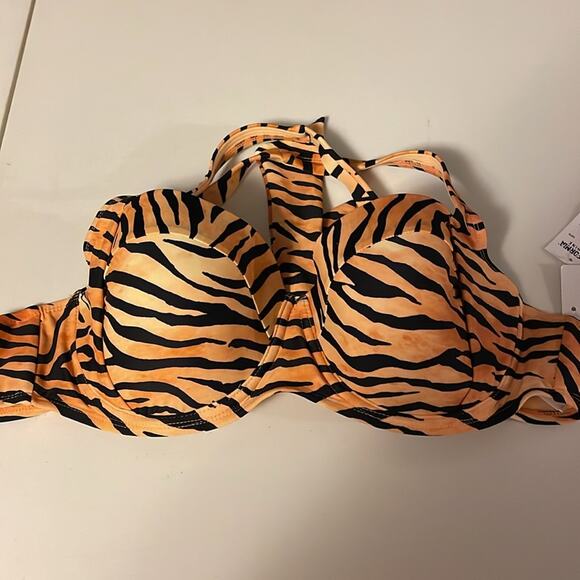 Salt + Cove Juniors Plus Size 0X Cross-Back Bra-Sized Bikini Top Animal Print - Picture 3 of 4
